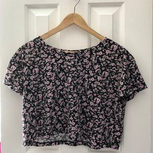 Pacsun Me to We Floral Crop Top